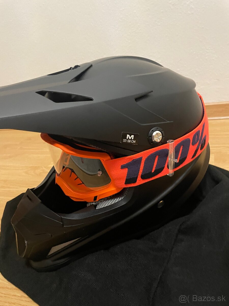 PRILBA motocross