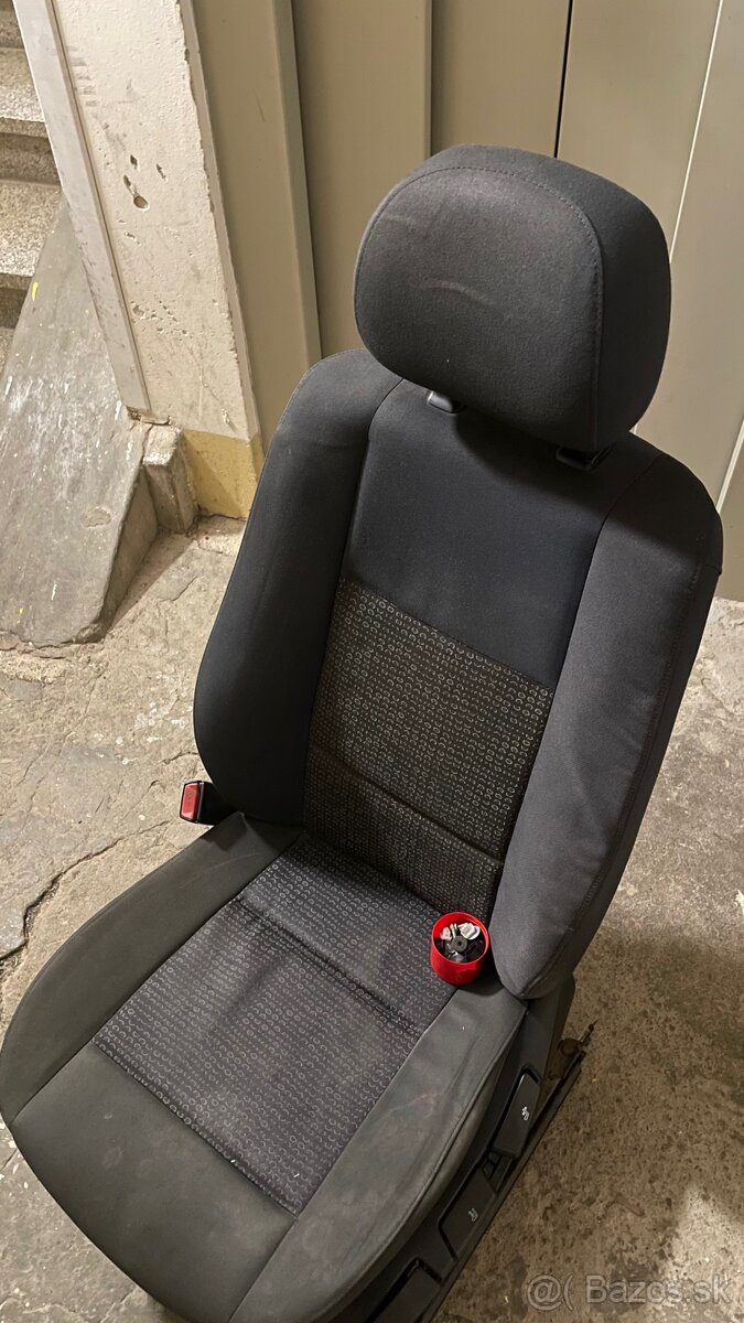 Predam sedačky BMW e46