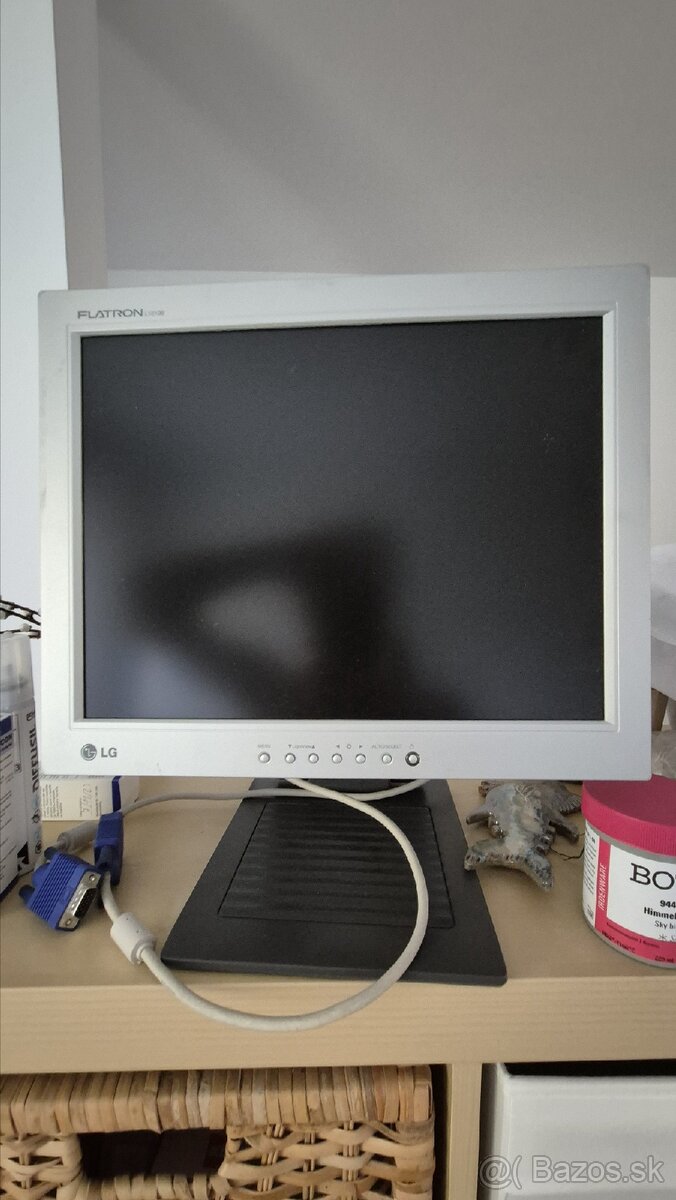 LG flatron L1510b