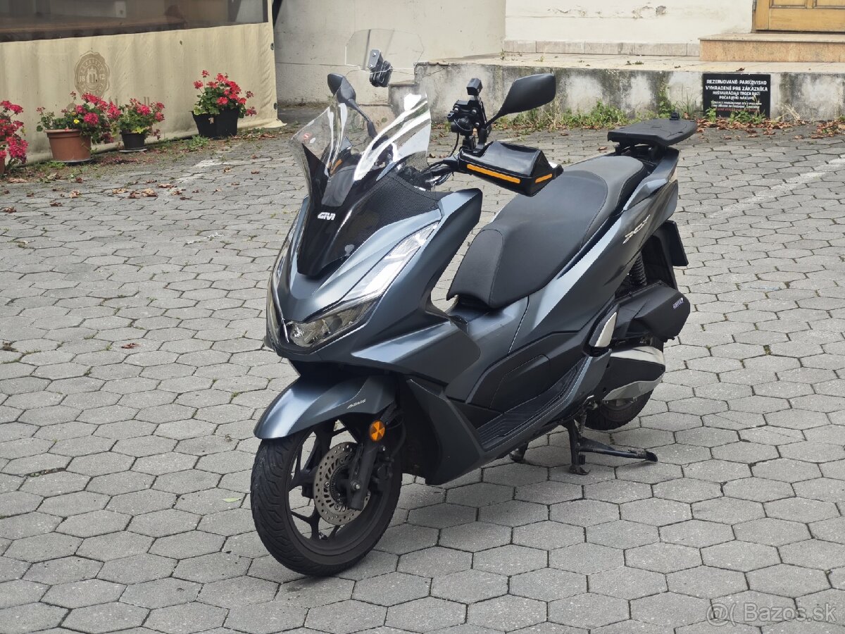 Honda pcx 125 na prenájom