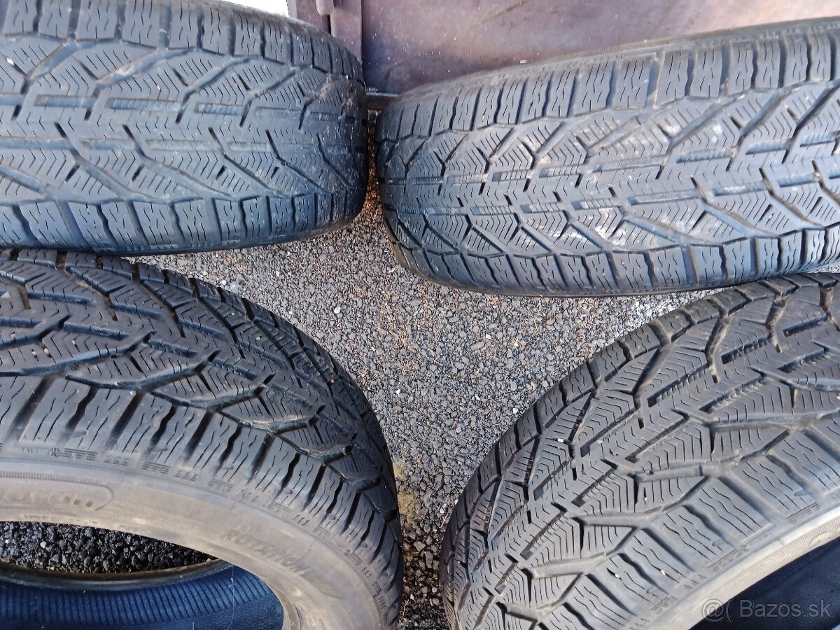 Zimné pneumatiky Cormoran 215/55R16