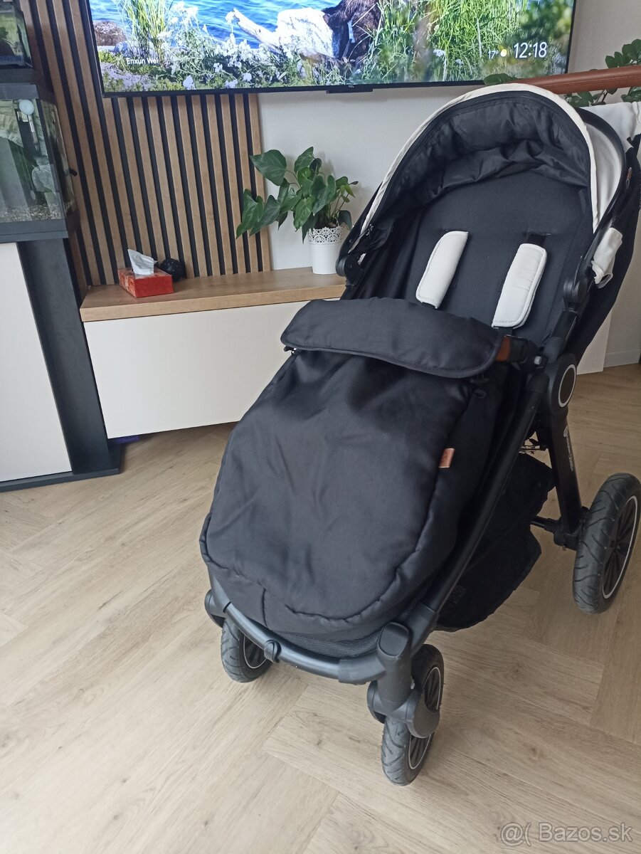 Kočík Petite&Mars Street+ air