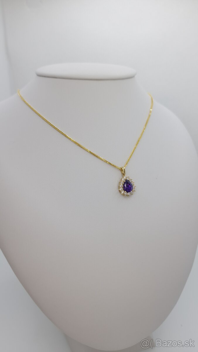 Zlatý náhrdelník s fialovym kamenom