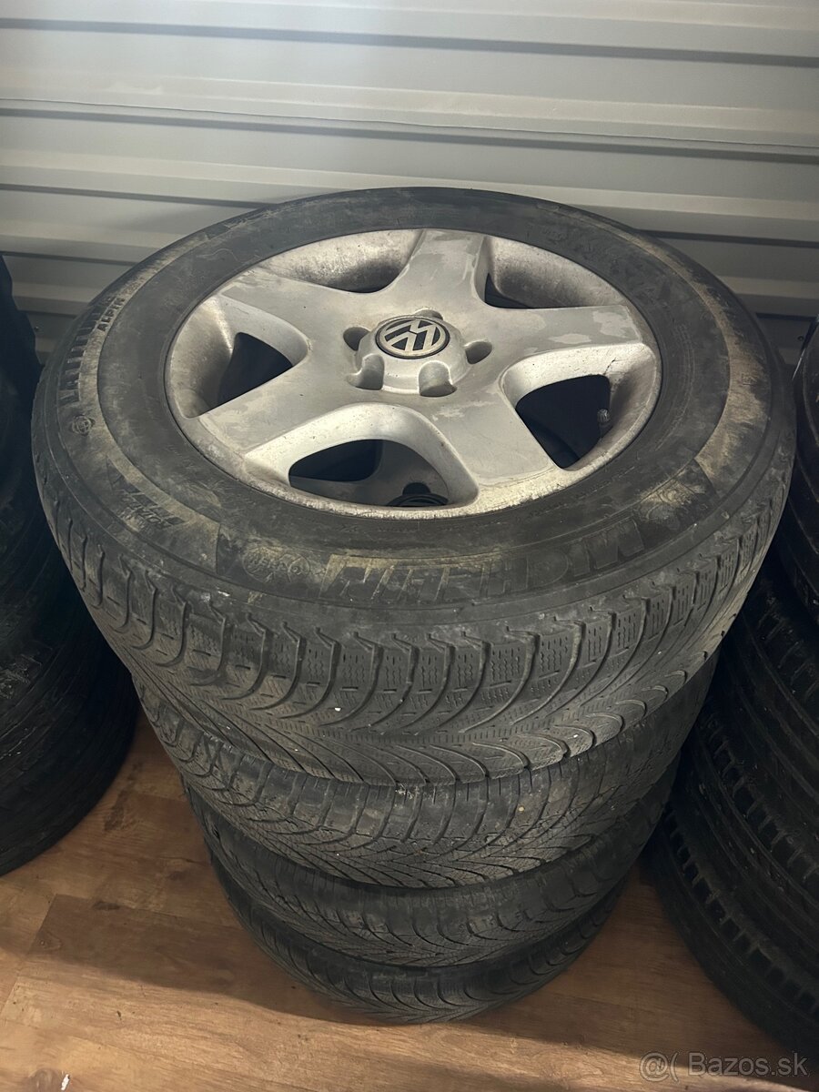 235/65 R17 5x120