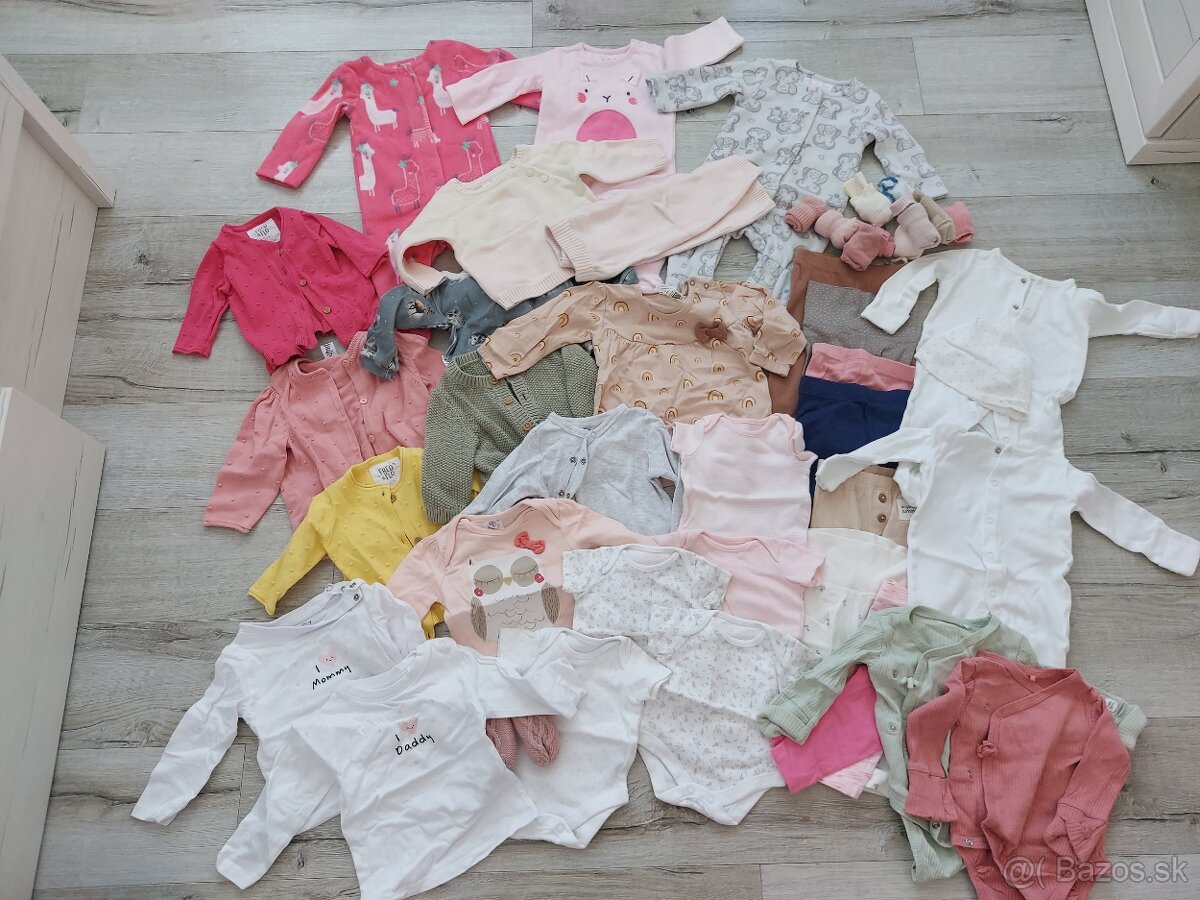 Balík oblečenia po narodení