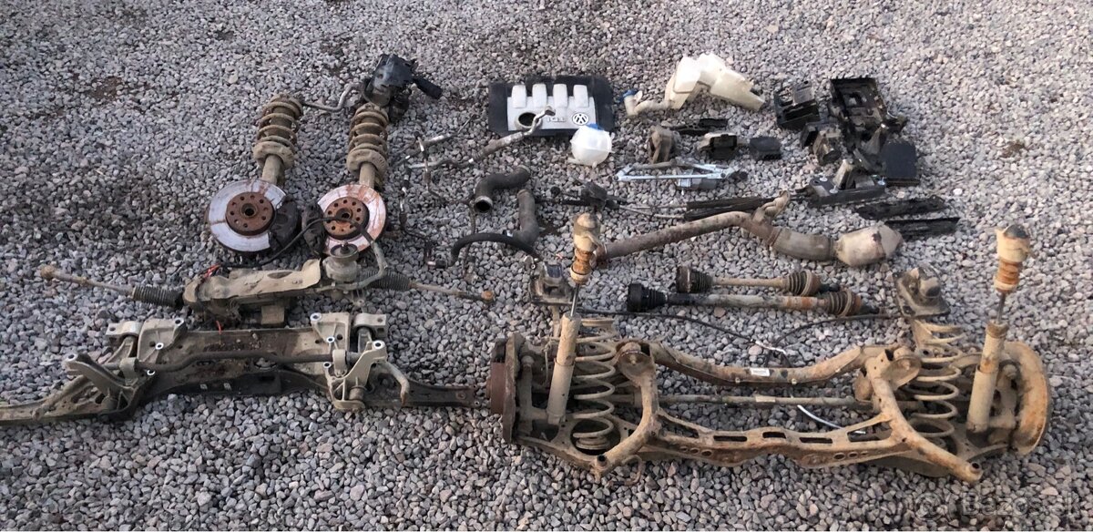 VW Touran náhradné diely