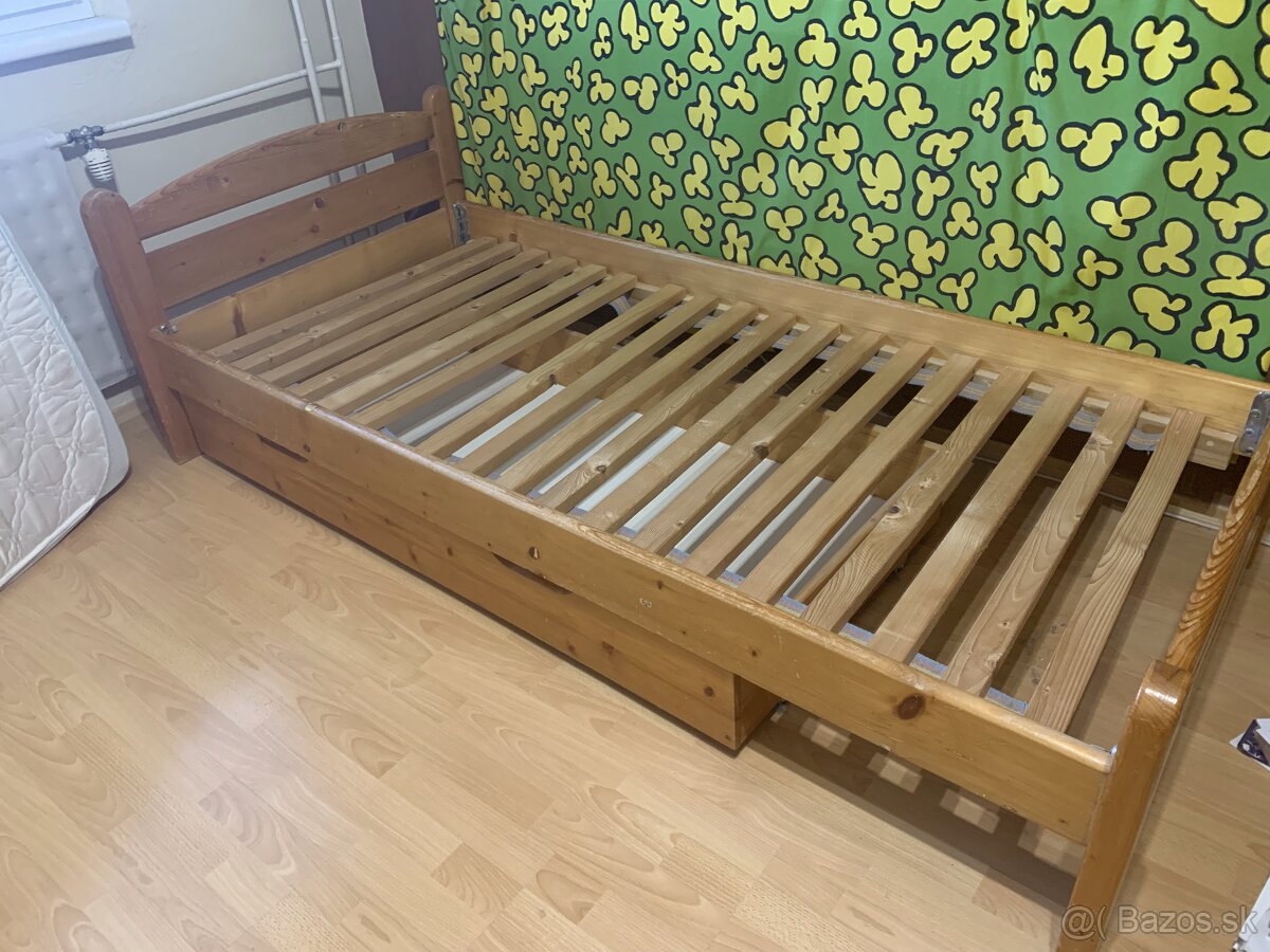 predám postele z masívu po 20,- eur