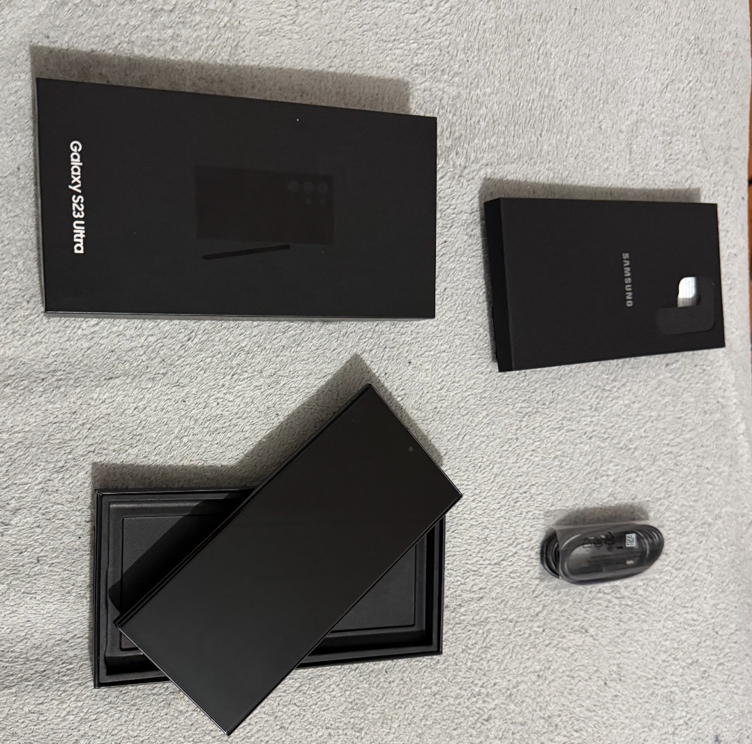 Predám Samsung Galaxy S23 Ultra 8GB Rám 256GB Stav Nového