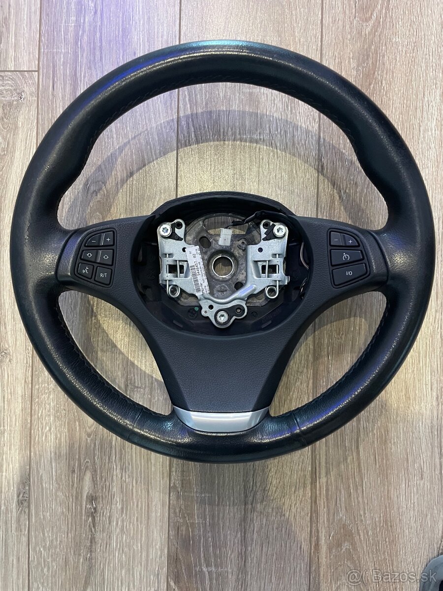 Volant Bmw x3 E83