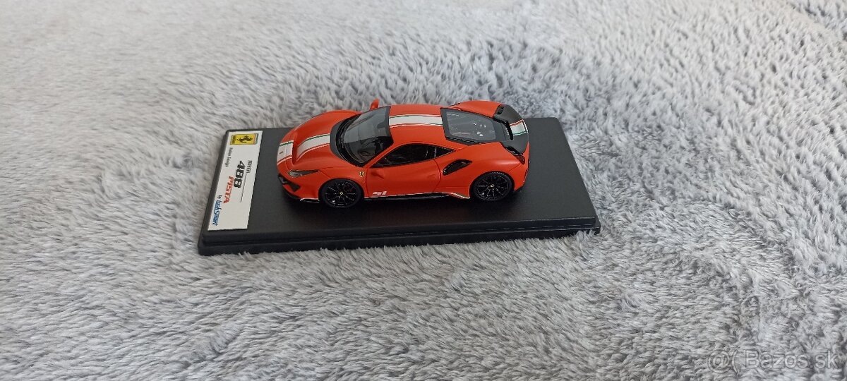 Predám model Ferrari 488 Pista Piloti 1;43 Looksmart