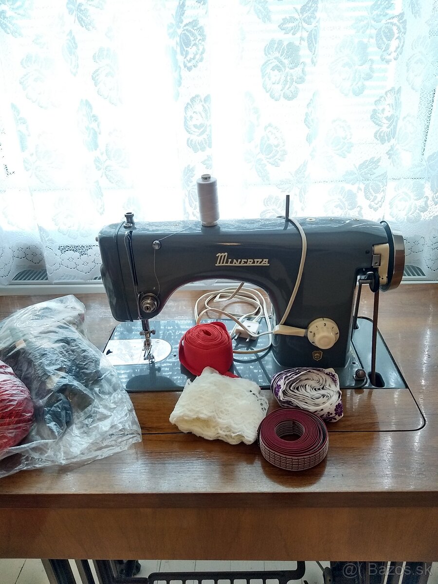 Šijací stroj Minerva