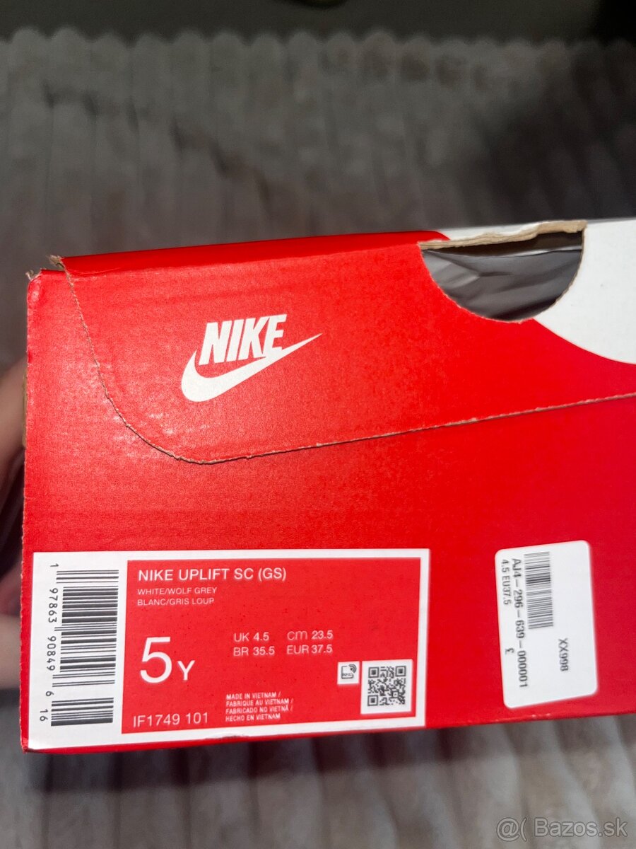 NIKE TENISKY