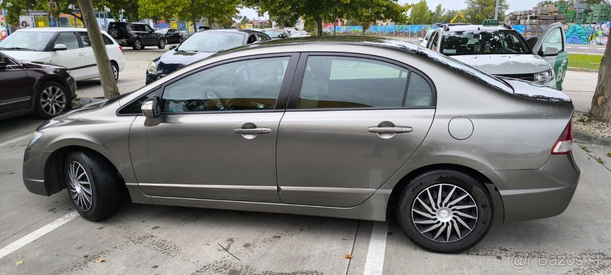 Honda Civic 1.8 VTEC 103kW