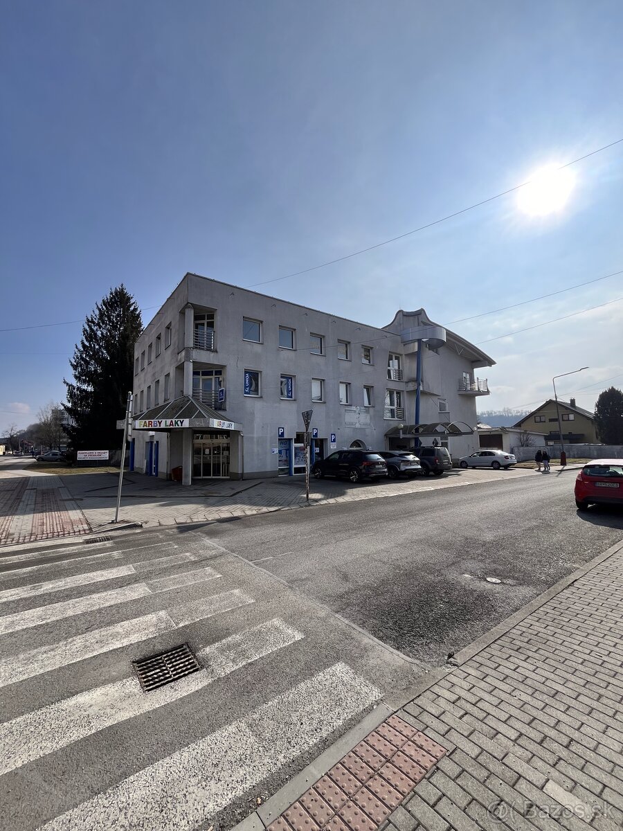 Administratívna budova - Prenájom