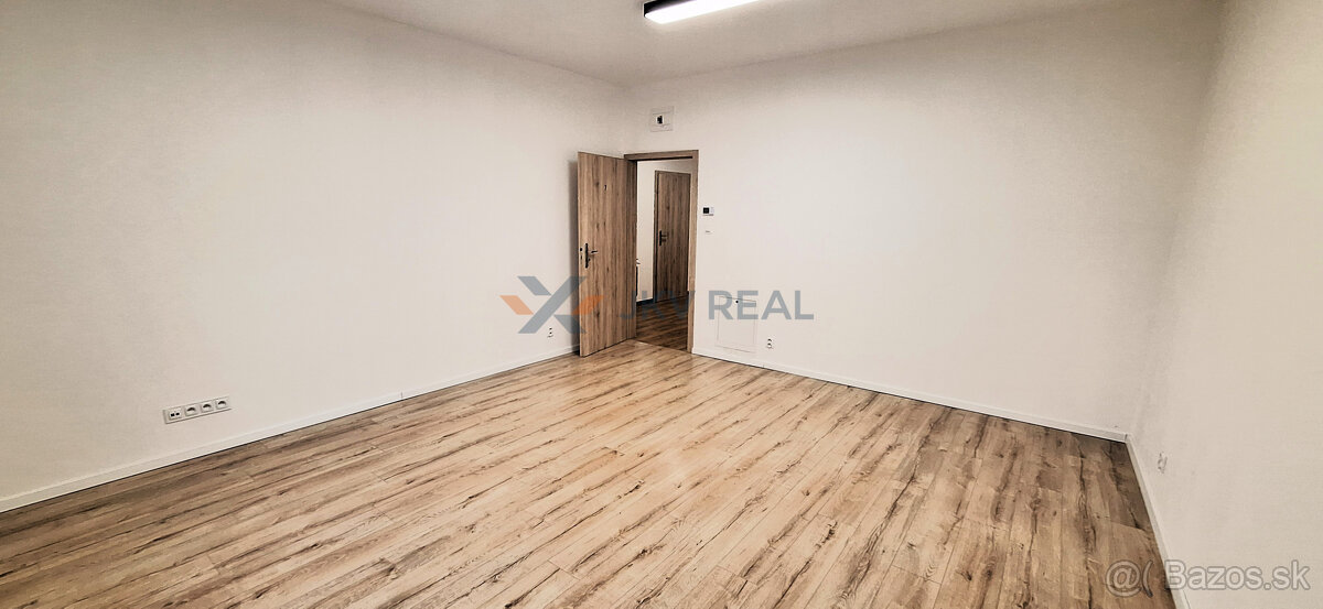 Na prenájom kancelársky priestor - 22 m² vo Svidníku.