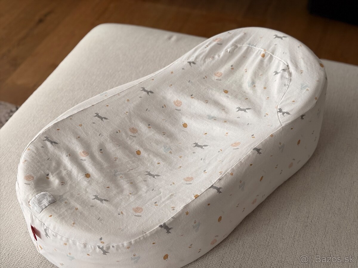 Ergonomicke hniezdo Cocoonababy® Red Castle