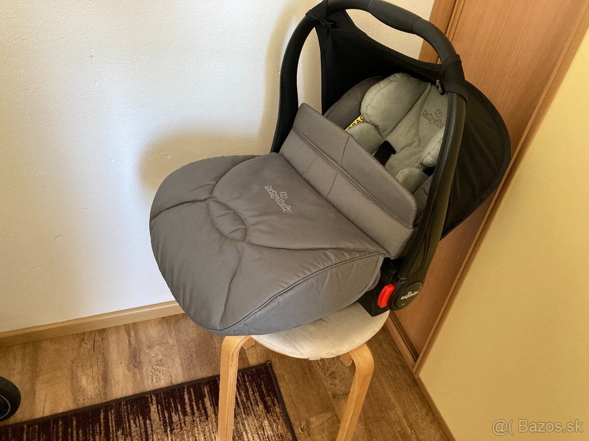 Predám kočík Baby Design, 3 kombinácia.