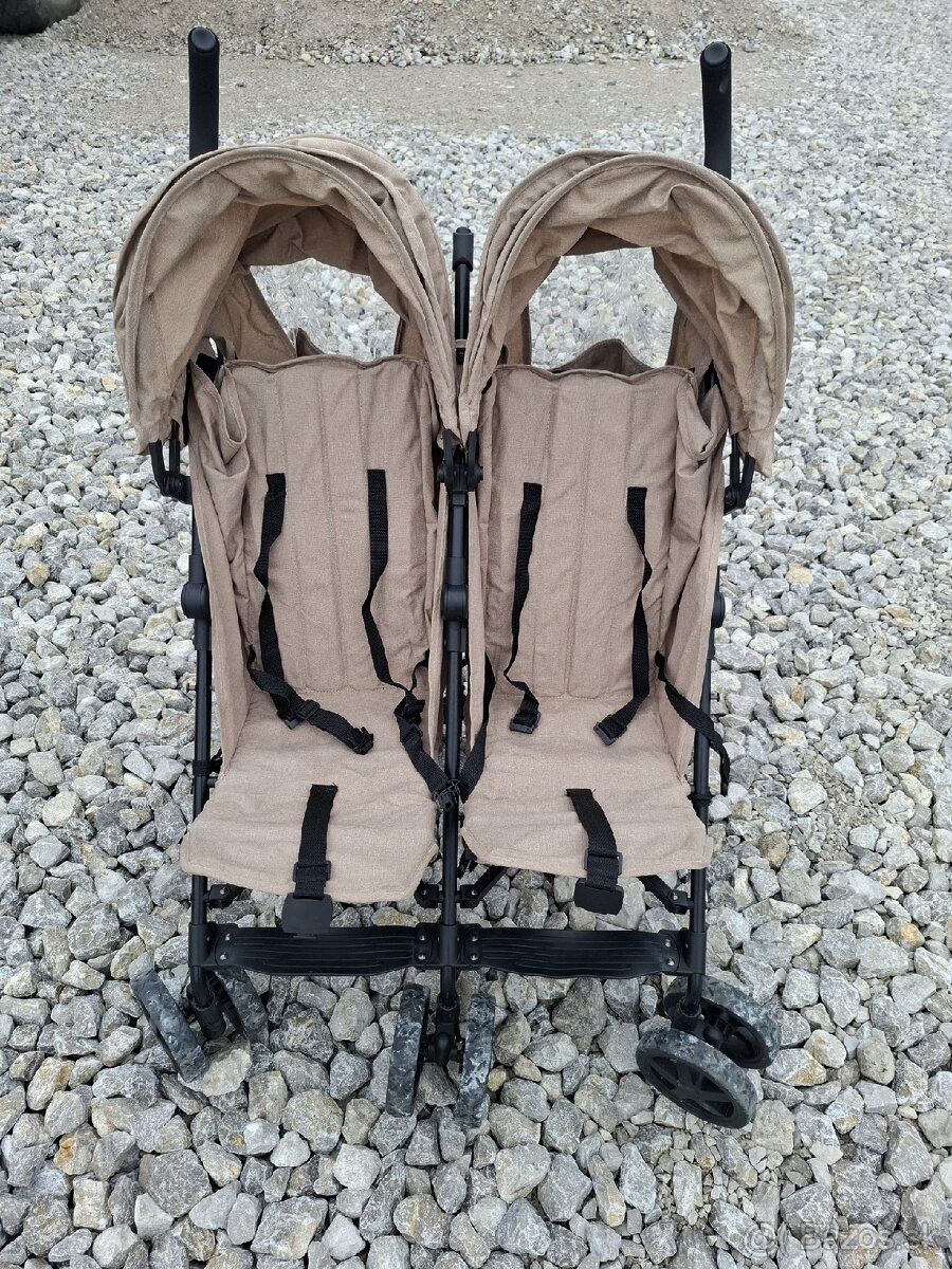 Kočík pre dvojičky