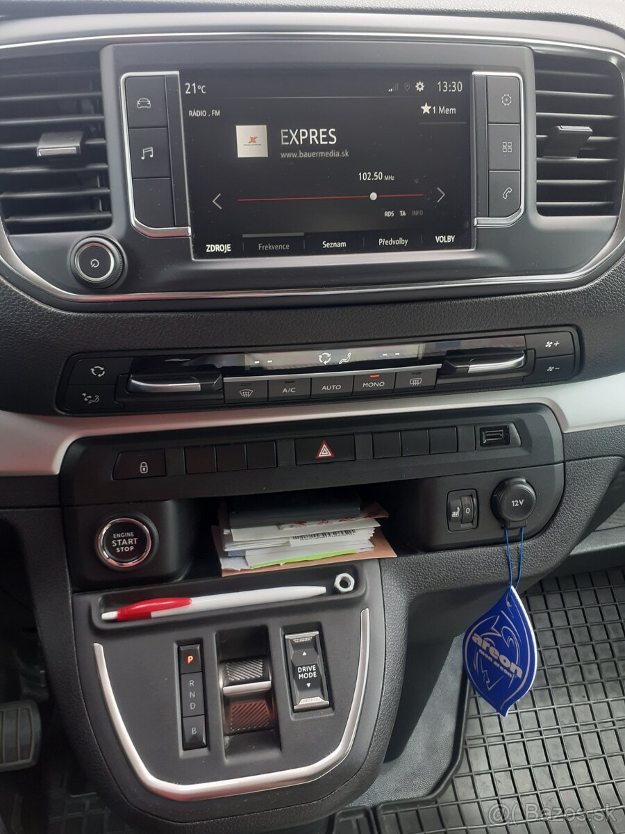 Opel Zafira - e Life Elektromobil 75kWh L2H1 9 miestna