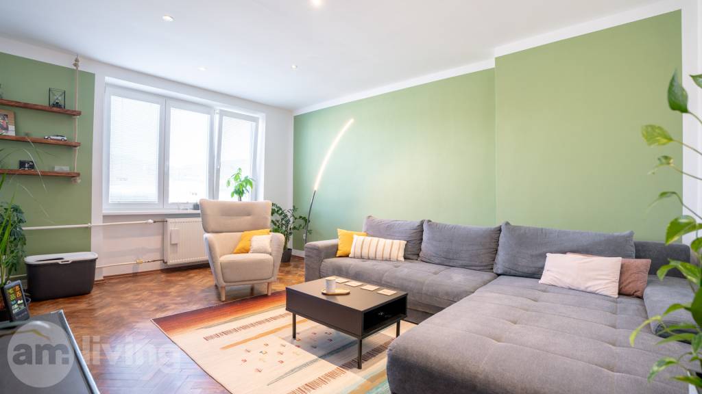 ZARIADENÝ - tehlový 2i 53 m2 + balkón - Nová Dubnica