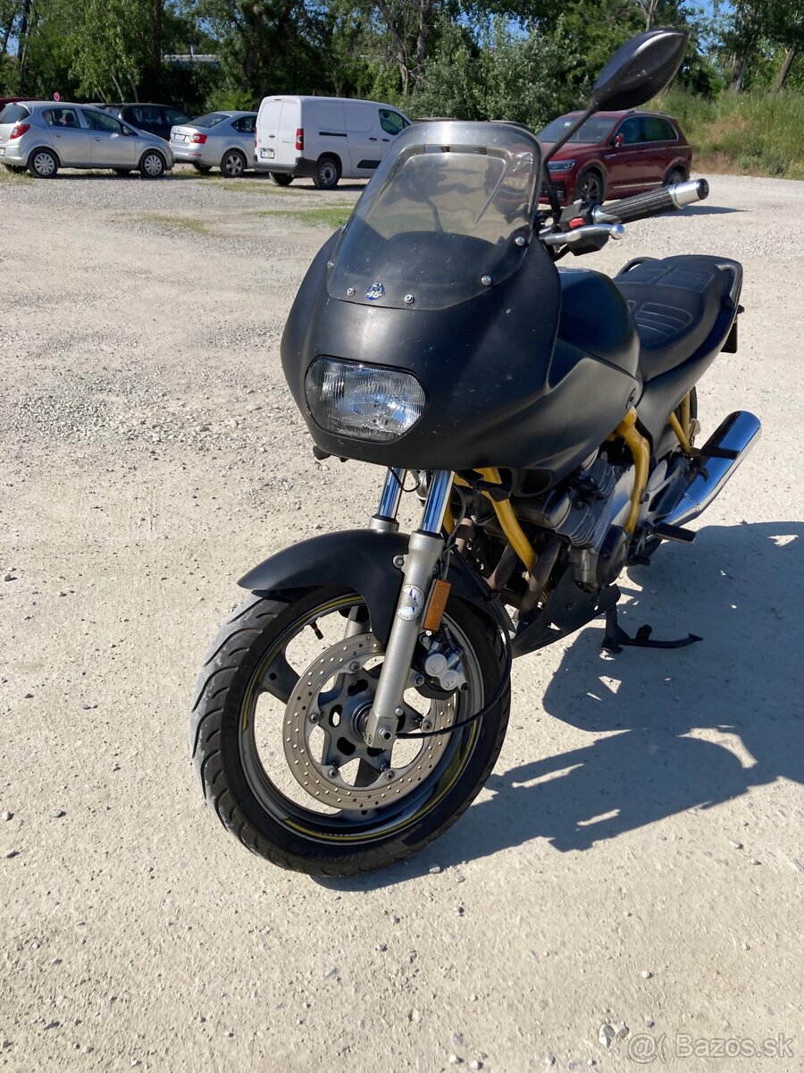Yamaha XJ600S