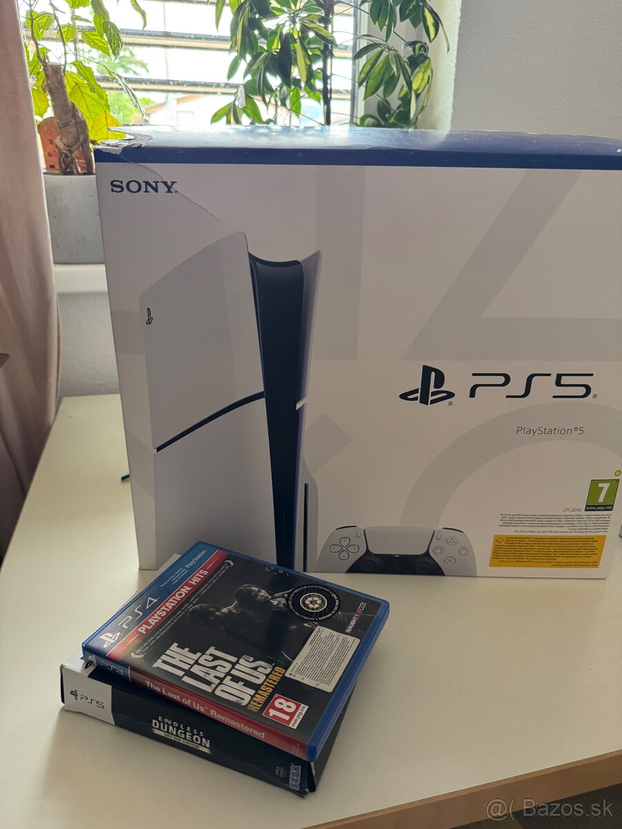 predam alebo vymením playstation 5 slim s ovládačom s hrami