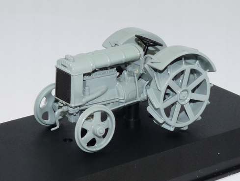Fordson Putilovets 1:43