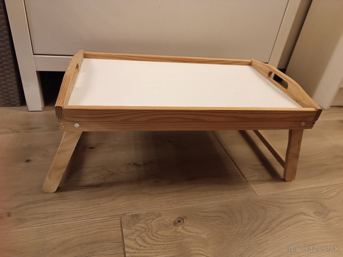 Servírovací podnos do postele