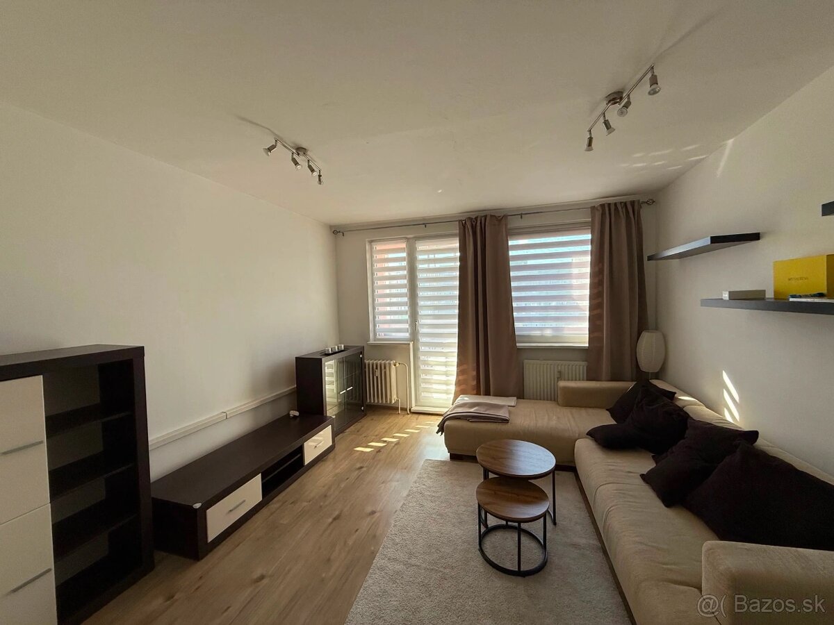 Klimatizovaný 3-izb. PET FRIENDLY byt v Devínskej Novej Vsi