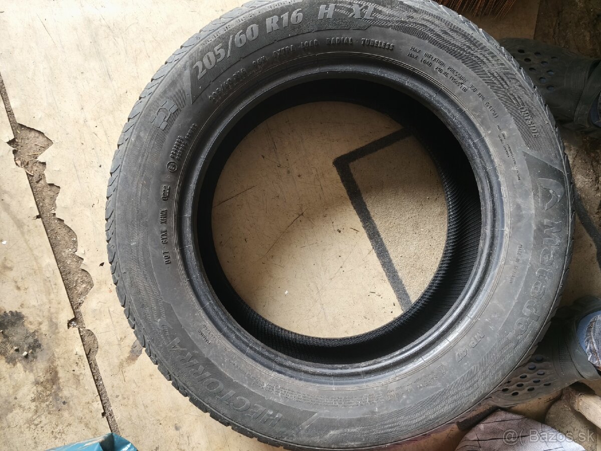 Matador 205/60 R16 letné