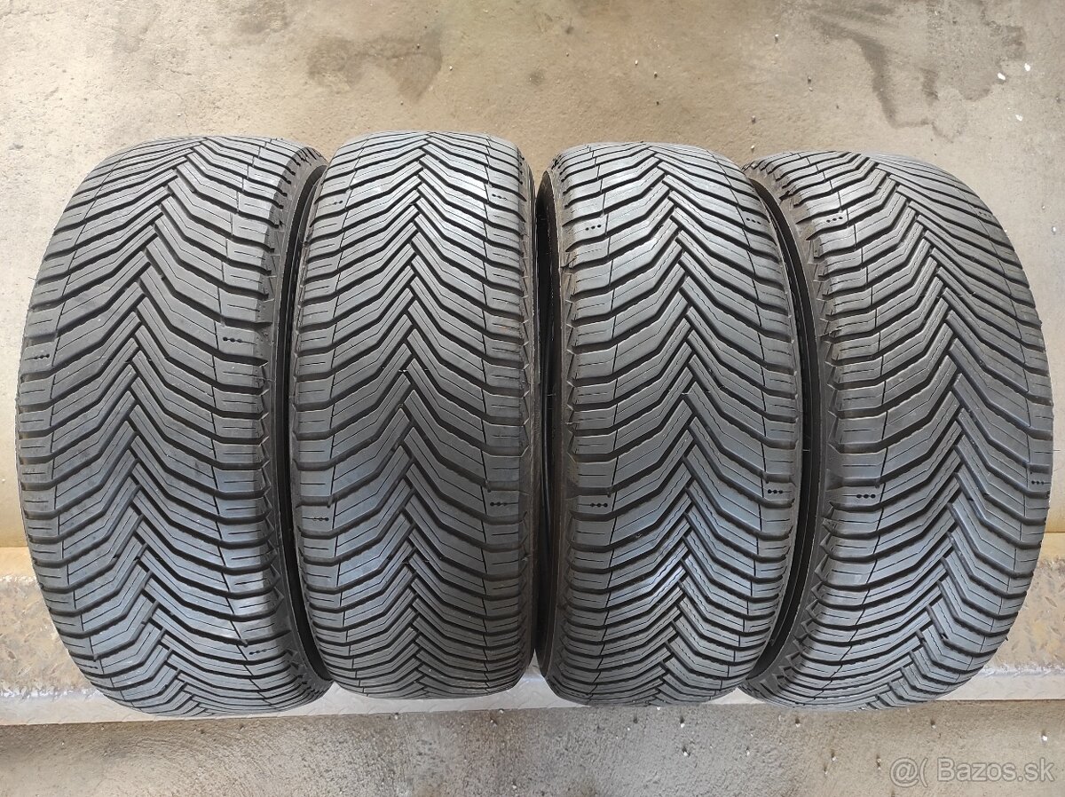 Celoročné pneumatiky 235/55 R18 Michelin 4ks