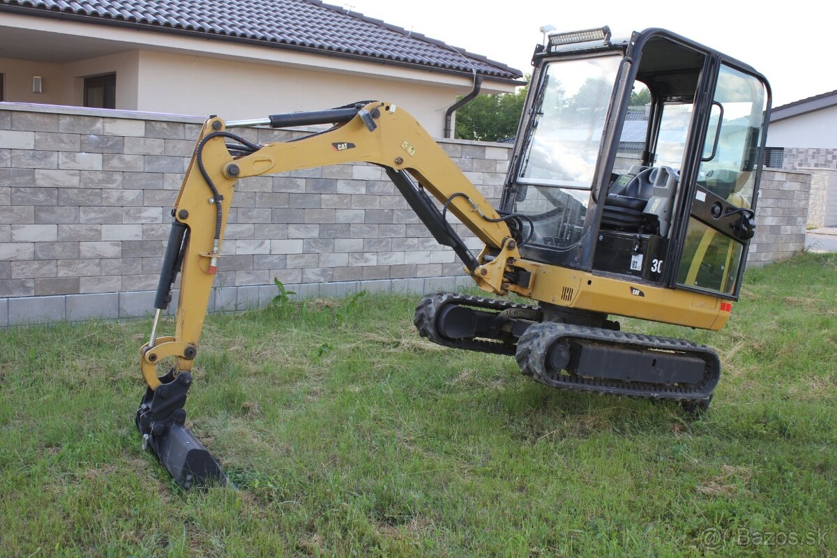 minibager CAT 301.8c 1,8t