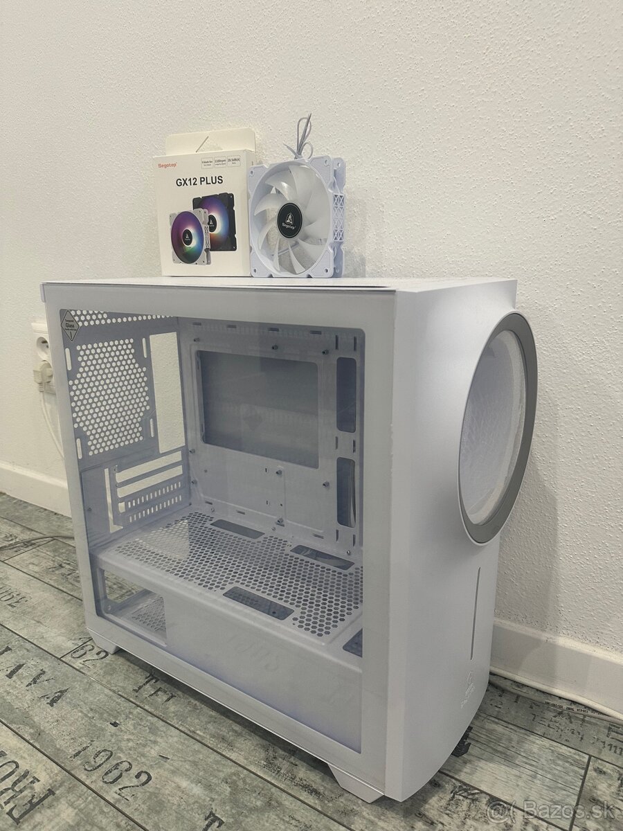 Biela PC skrinka