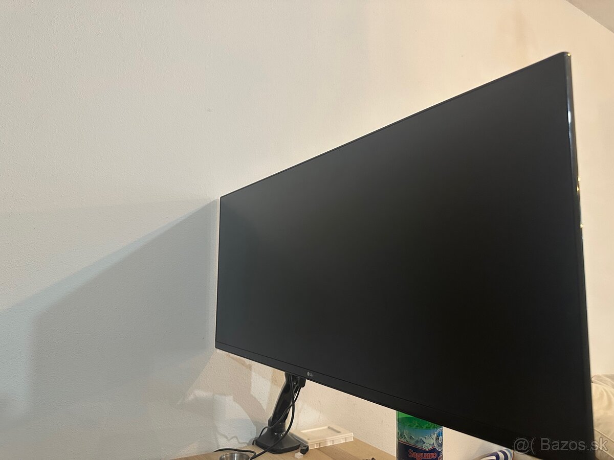 LG 34UM69G + Flexispot