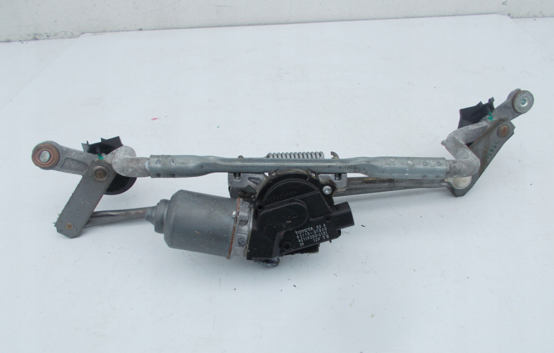 Motorček stieračov predný Toyota Verso 851100F030