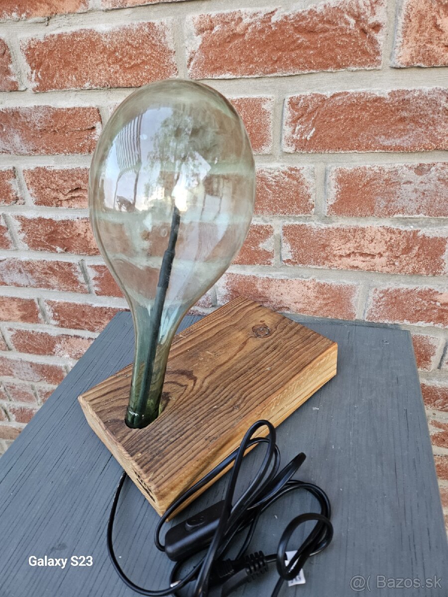 Lampa dekoračná