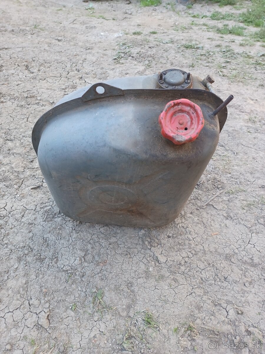 Nadrz z dodavky