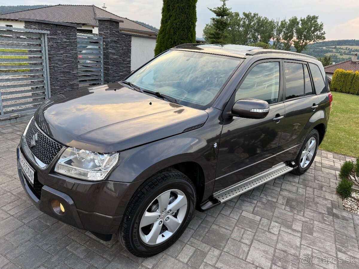 Suzuki Grand Vitara 2.4 Limited Edition benzin facelift 4x4
