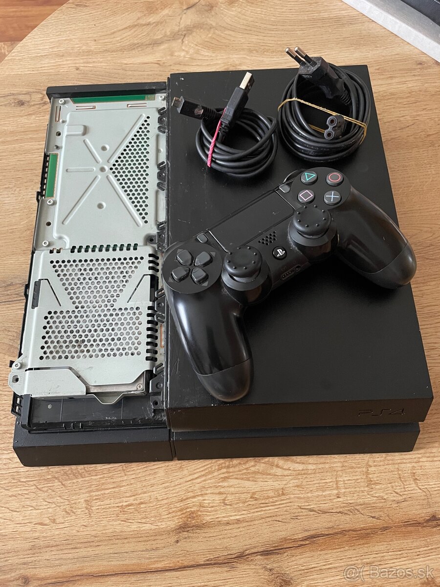 PS4 500GB jet black