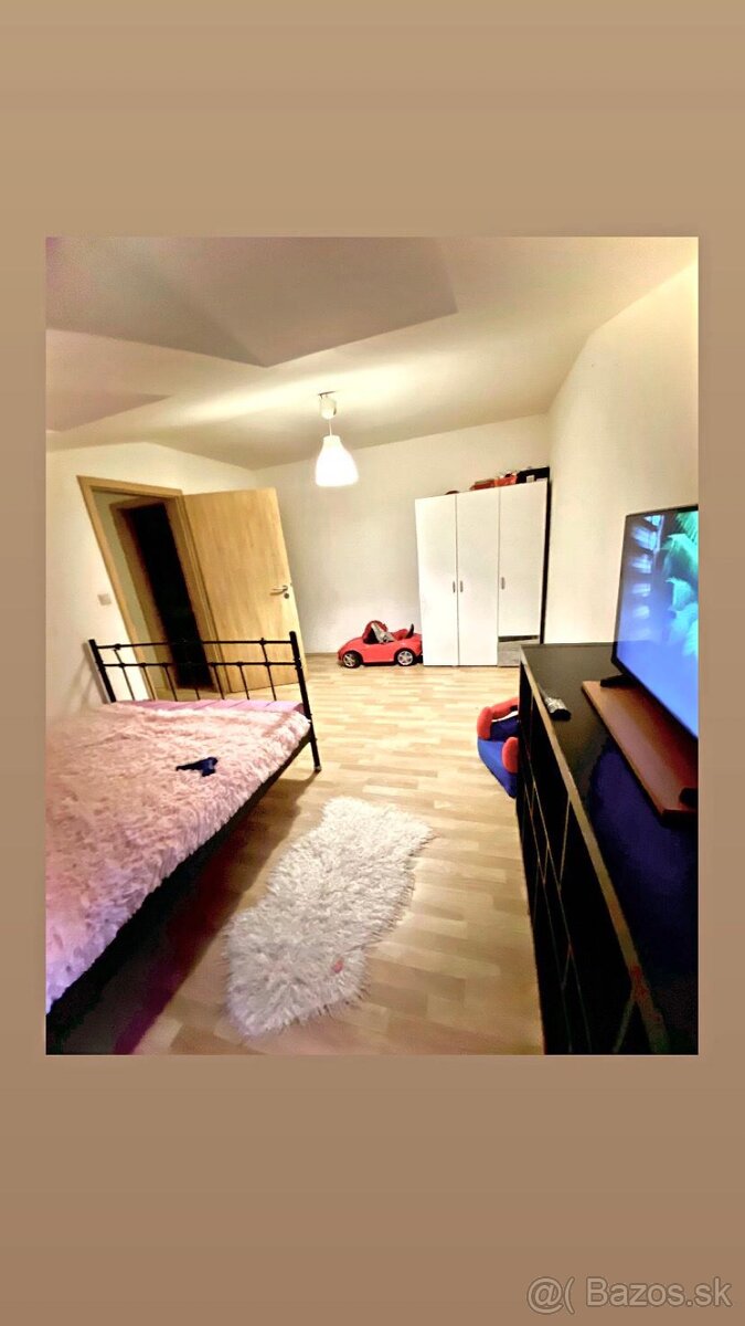 Predám 2,5 izbový mezonetový byt
