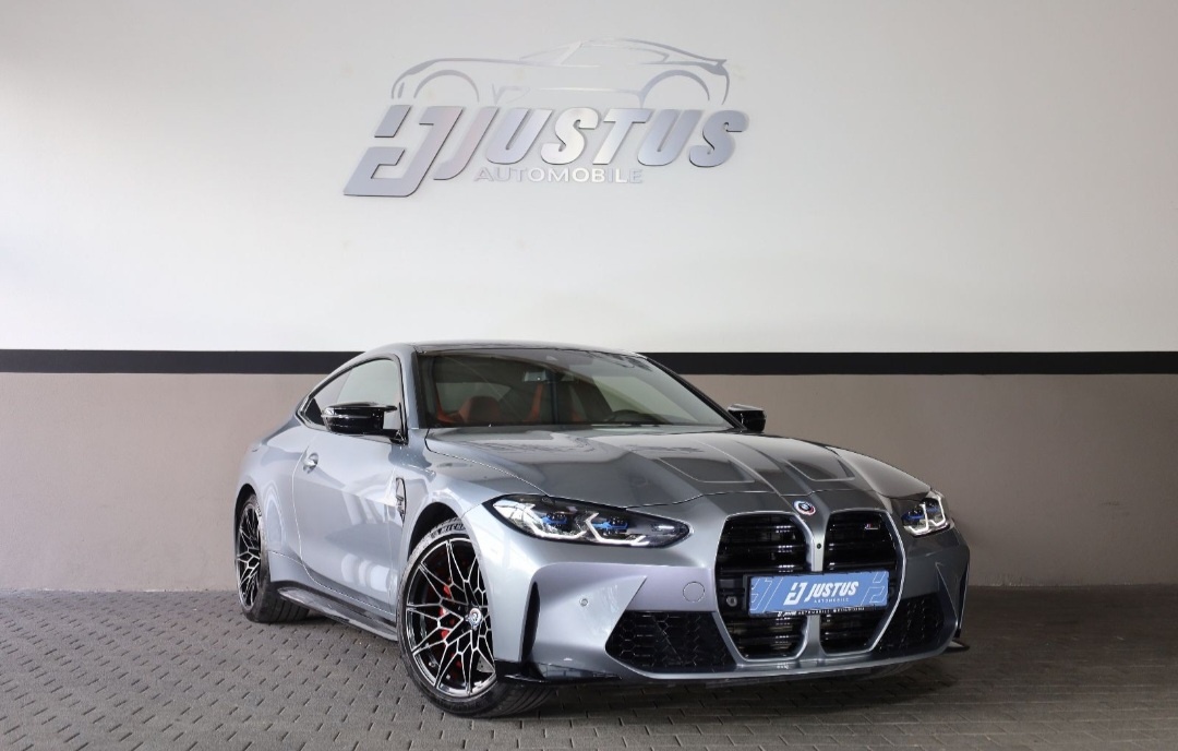 BMW M4 Competition xDrive//360°// Carbon//R19+R20