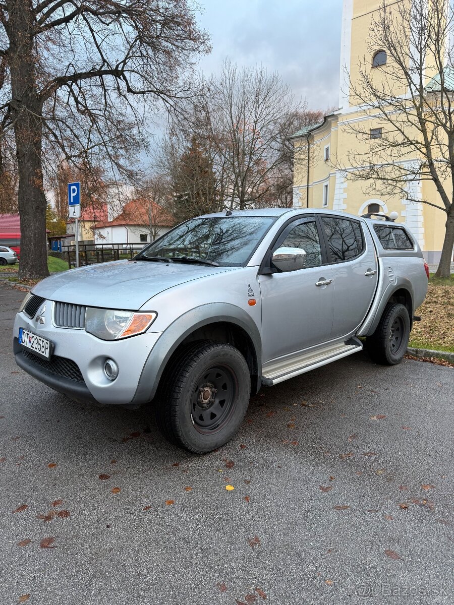 Mitsubishi l200