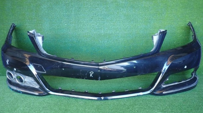 mercedes C nárazník w204 2010-14