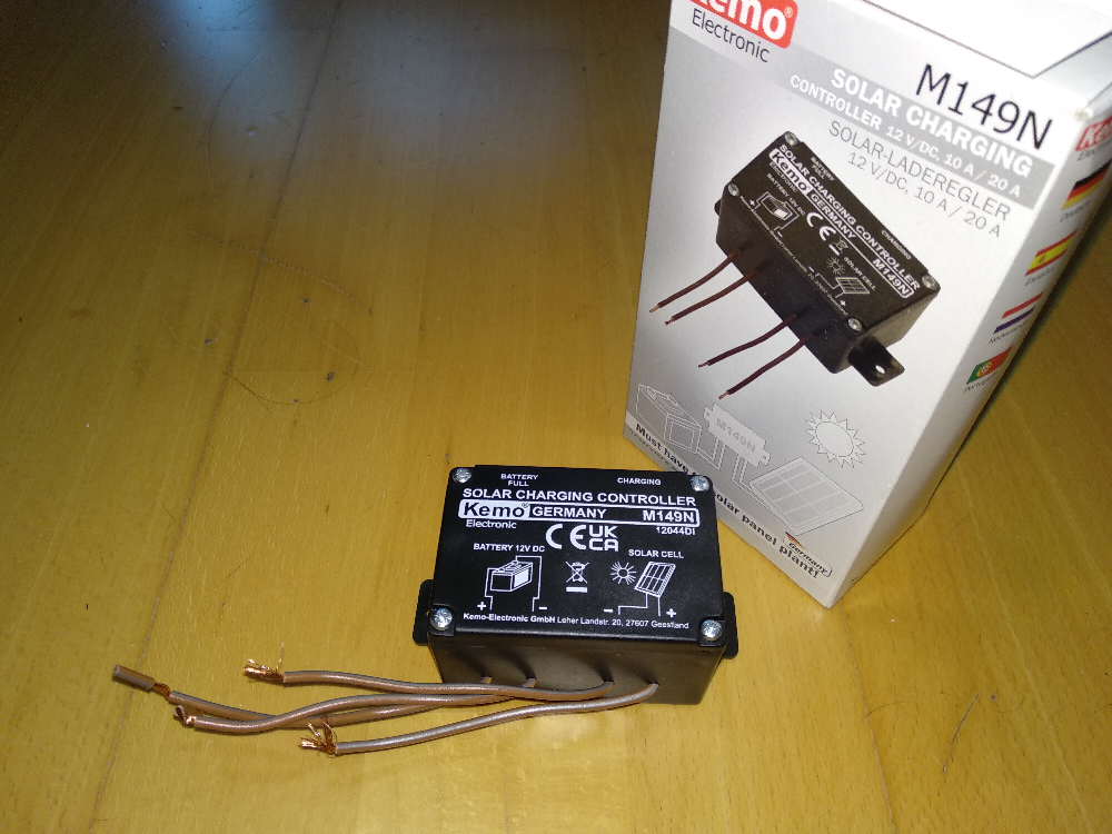 Predám solárny PWM regulátor nabíjania 6A DC12V KM