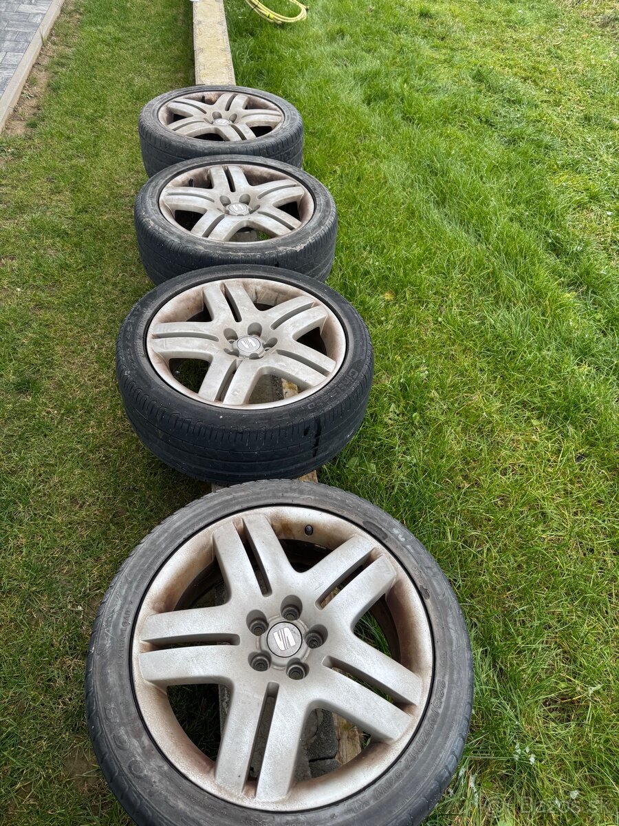 Elektróny - Seat Leon