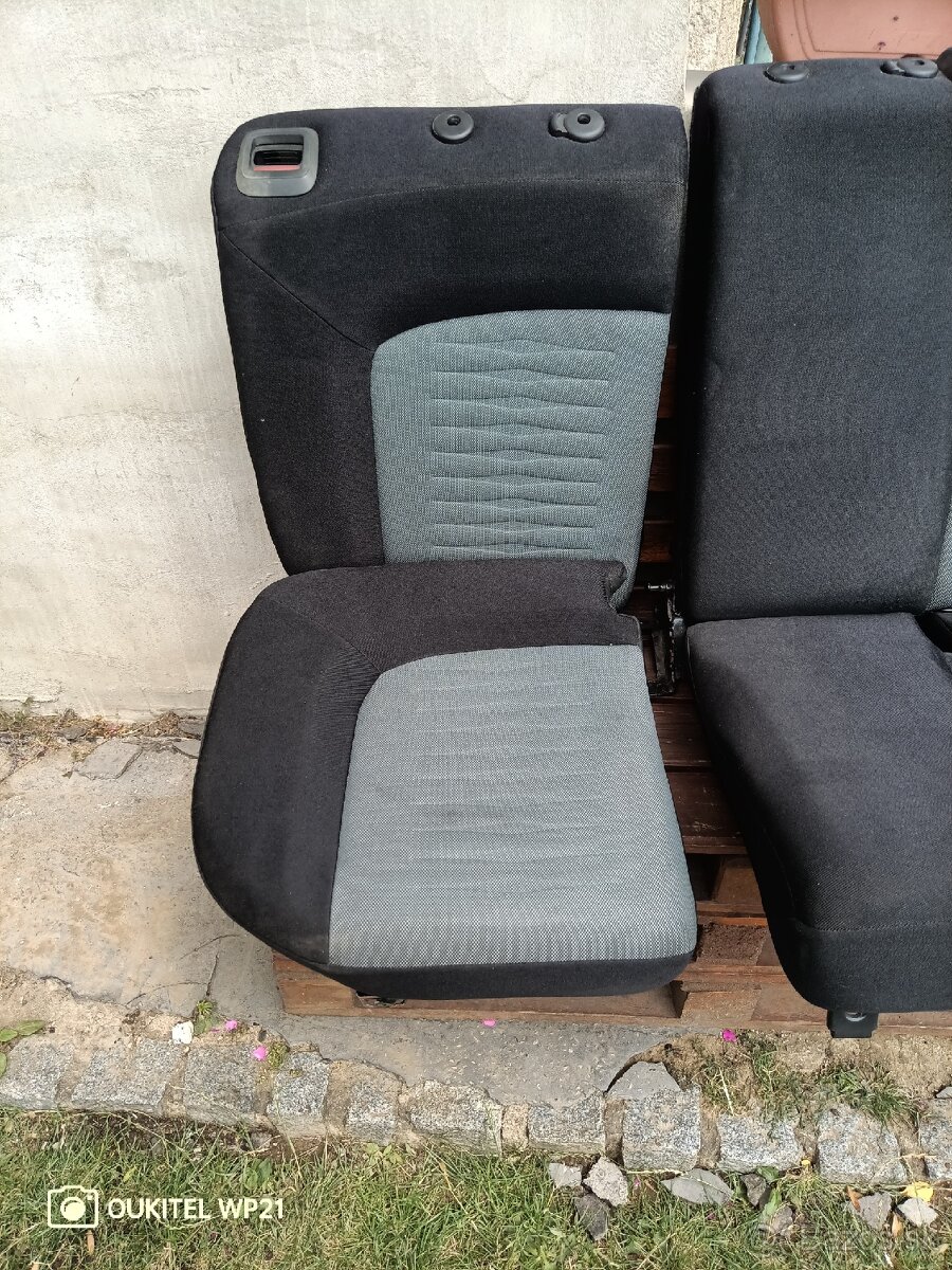 Grande punto sedadla