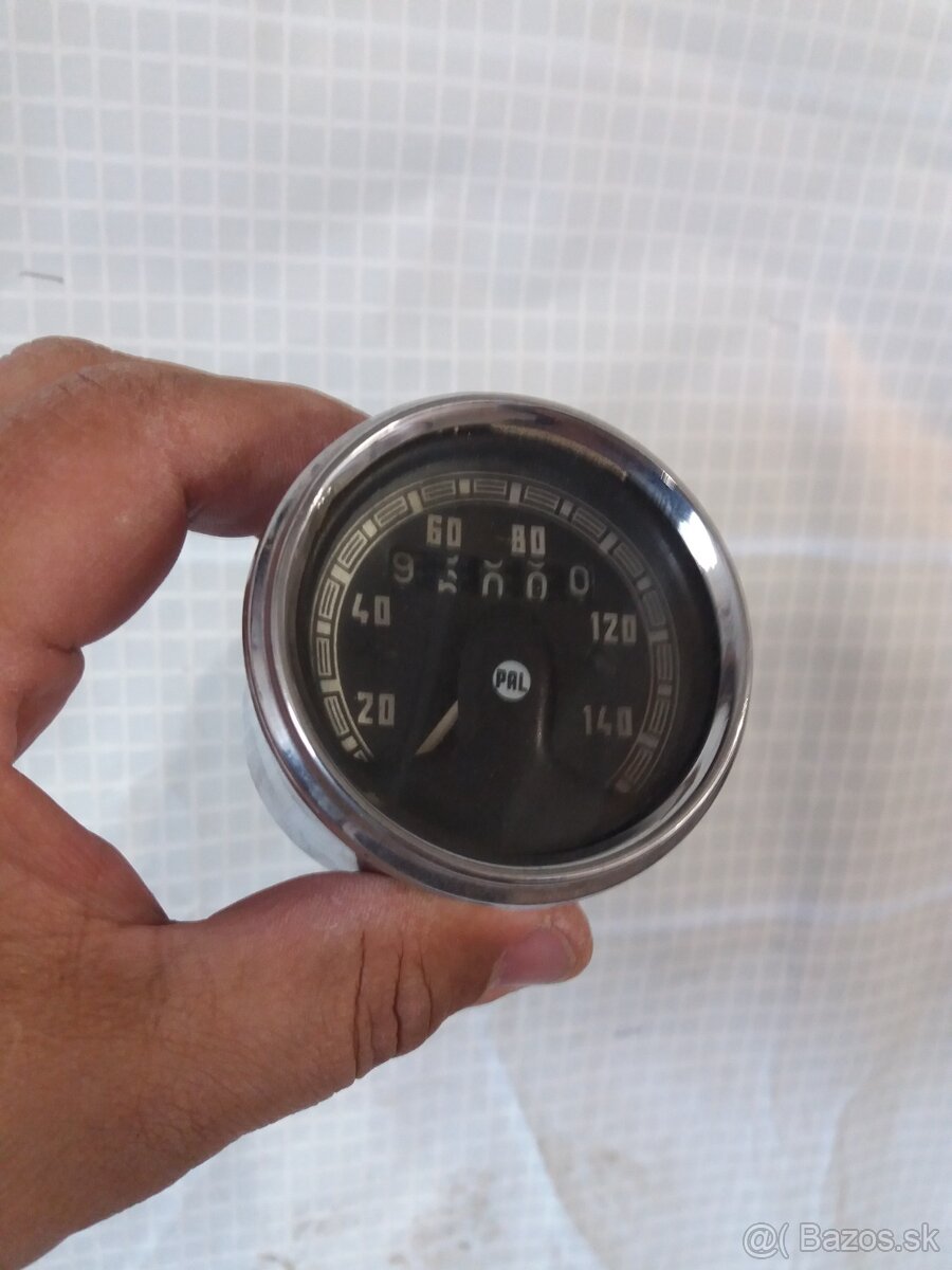 Jawa kalifornian tachometer