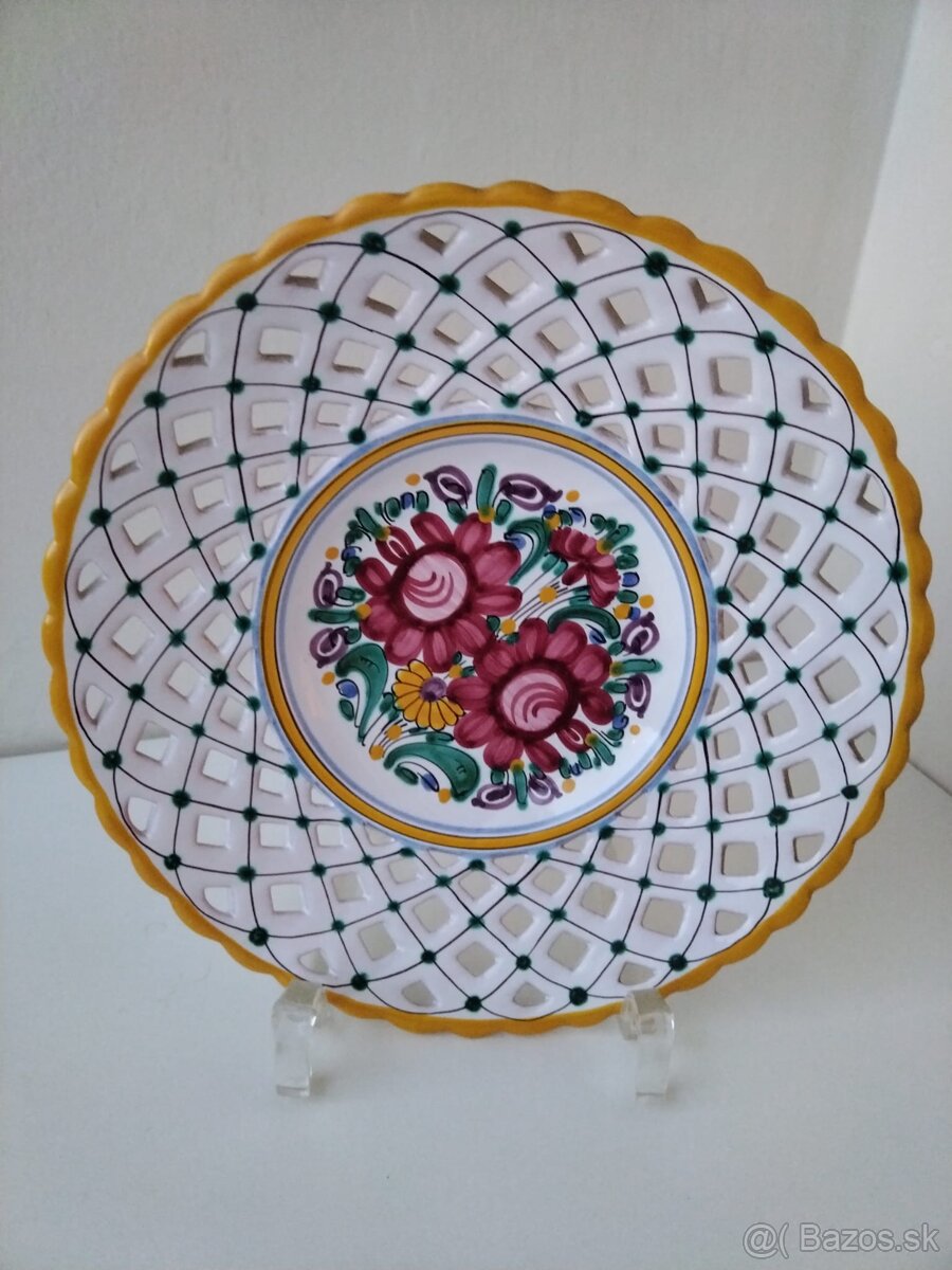 Modranska keramika Tanier 572