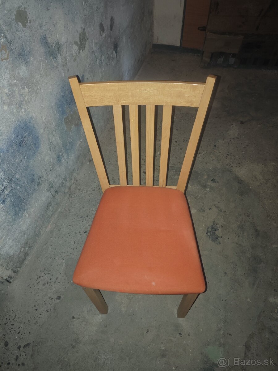 Kuchynské stoličky
