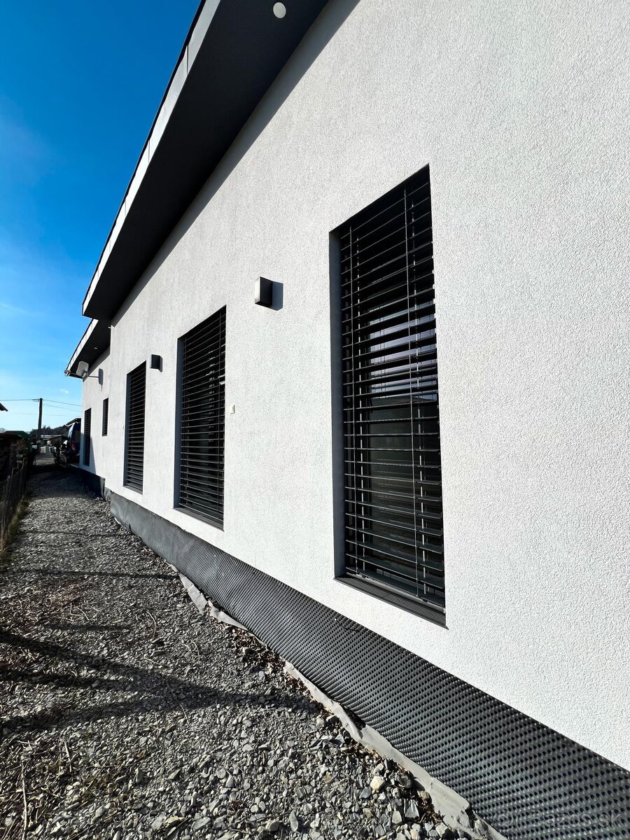 Moderný 4-izbový bungalov na predaj, Raková 